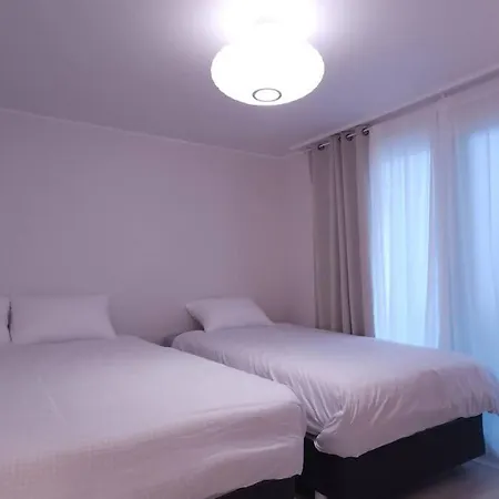 Hongdae Station House Apartment